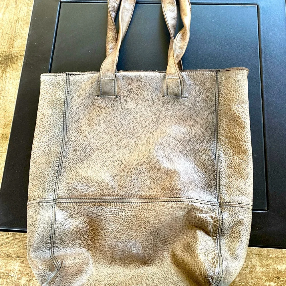 Alberto Fermani Taupe Leather Shoulder Tote